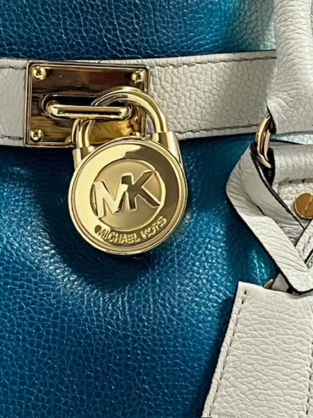 MICHAEL KORS HAMILTON EAST WEST WHITE/BLUE LOCK & KEY LEATHER SATCHEL MEDIUM EUC - Picture 15 of 15